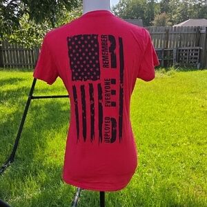 The Lift Box Remember Everyone Deployed Tee Size L